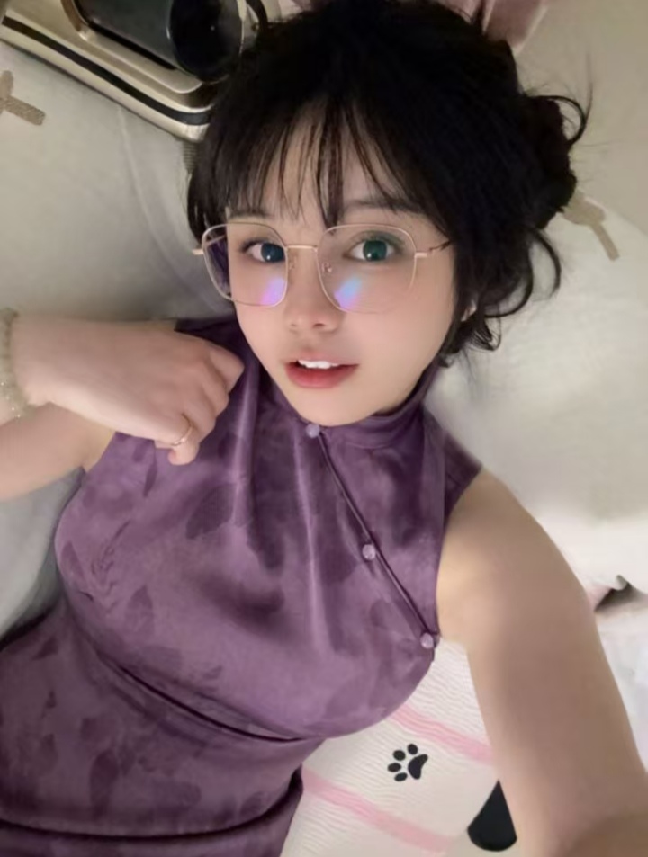 兼职丰润萌妹子夏依