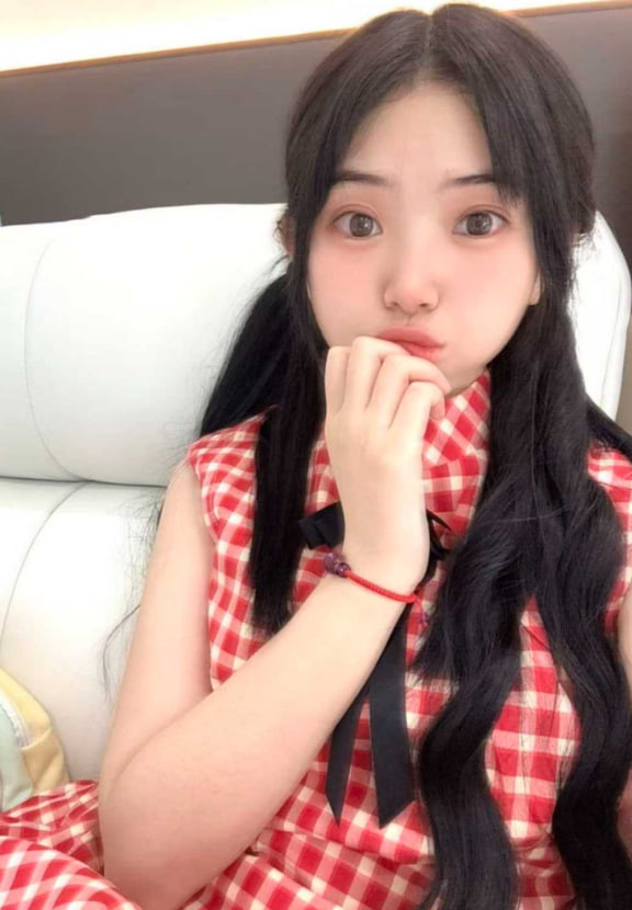 天河清纯小美妹子