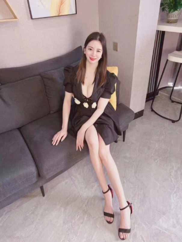 荔湾西村惠儿 会所出来 马达臀 福务系个人开