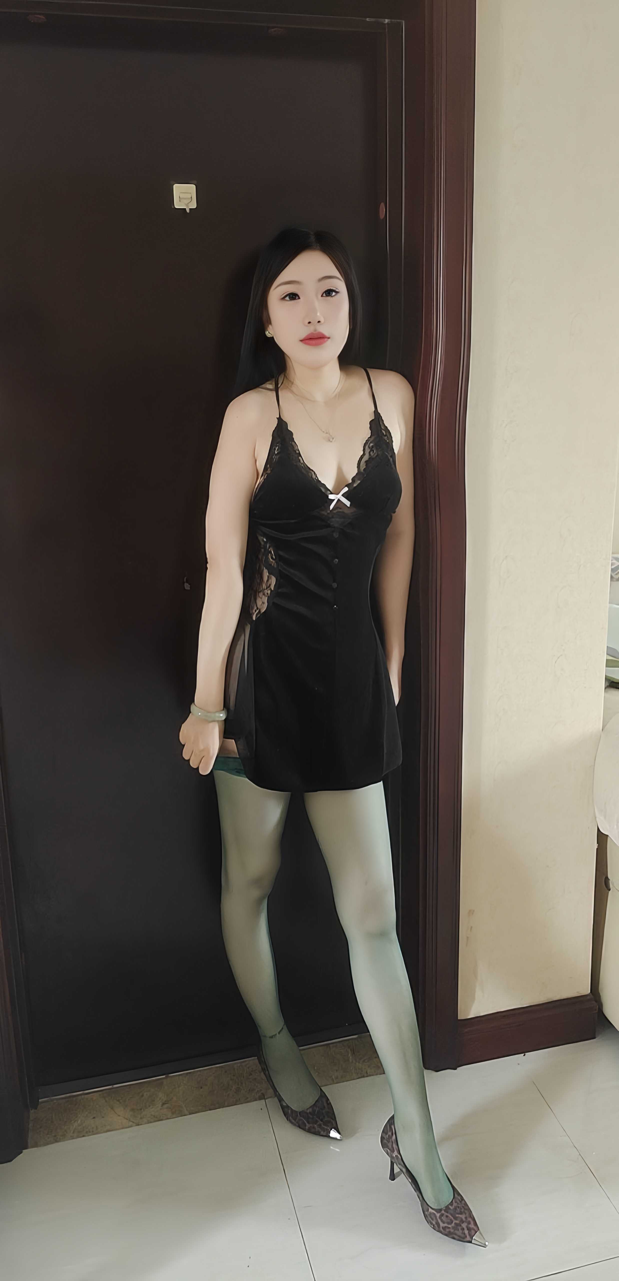 青岛风Sao丝袜熟女