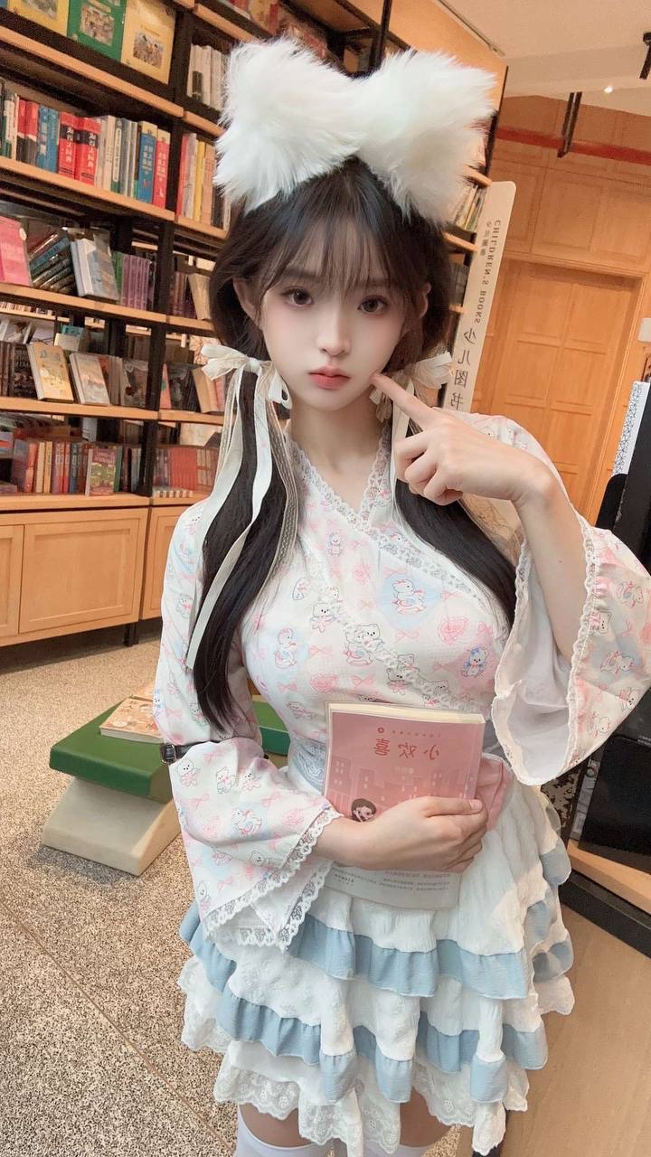 萝莉jk女仆听话