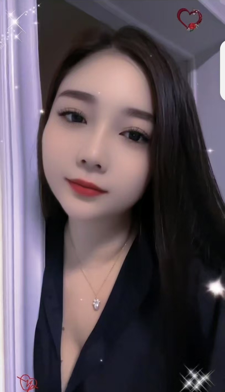 丰润美乳辣妹燕子