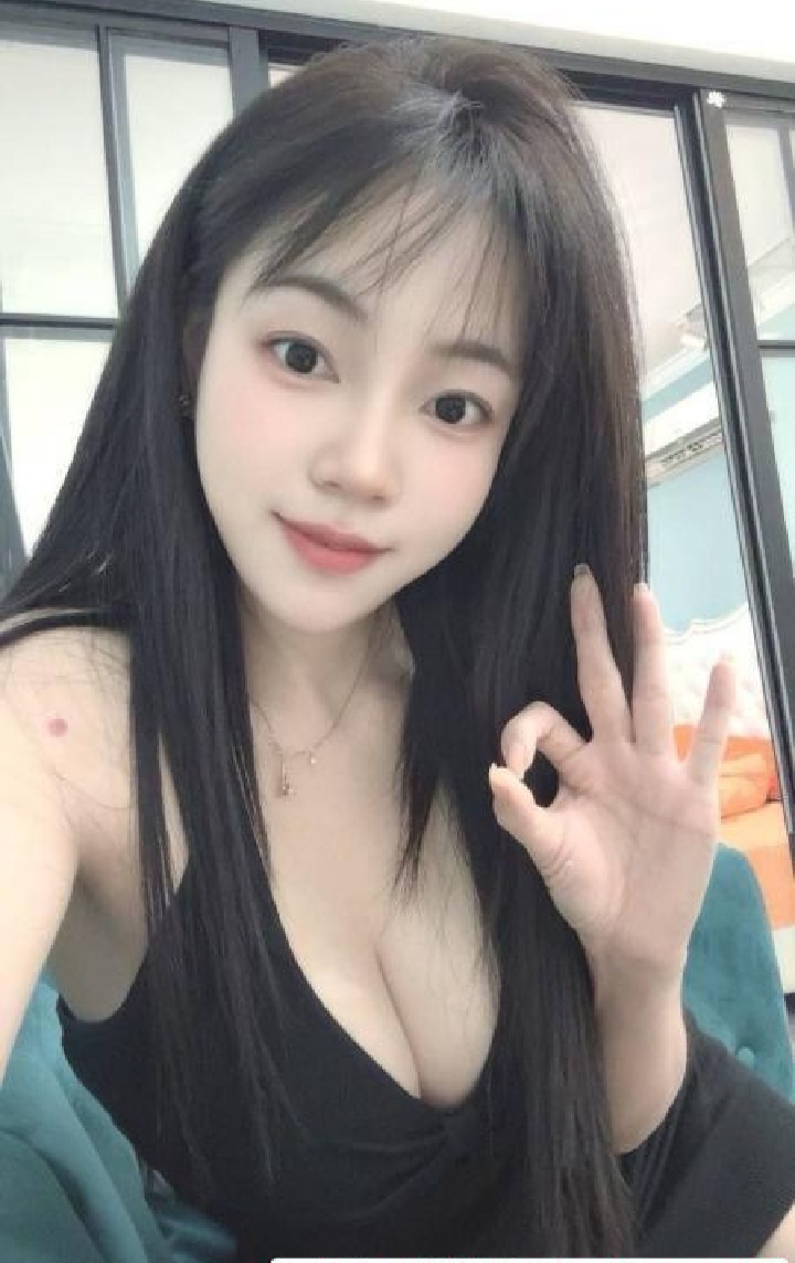 闵行大胸女友系梦梦