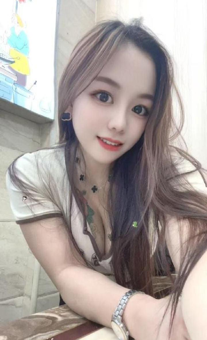 女友系美乳御姐洋洋