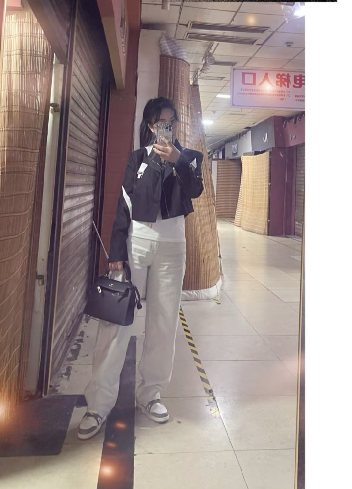 情趣辣妹柳飘飘