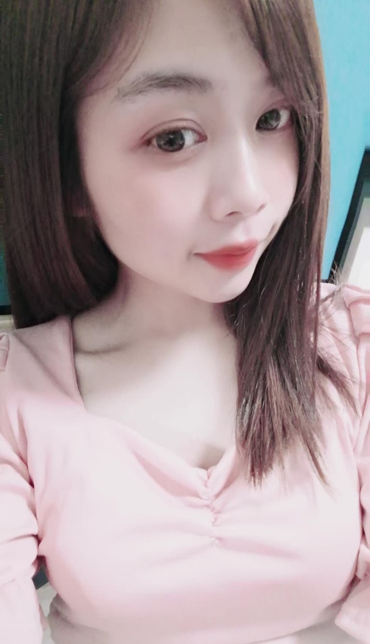 甜美兼职幼师小美