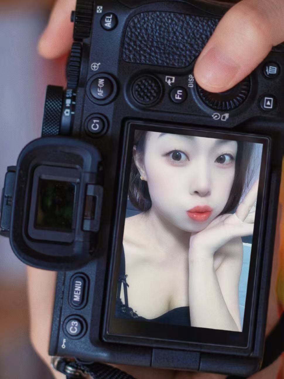 白云雯雯 可 she~吻可69可拍视频先天性绞体吸附力强