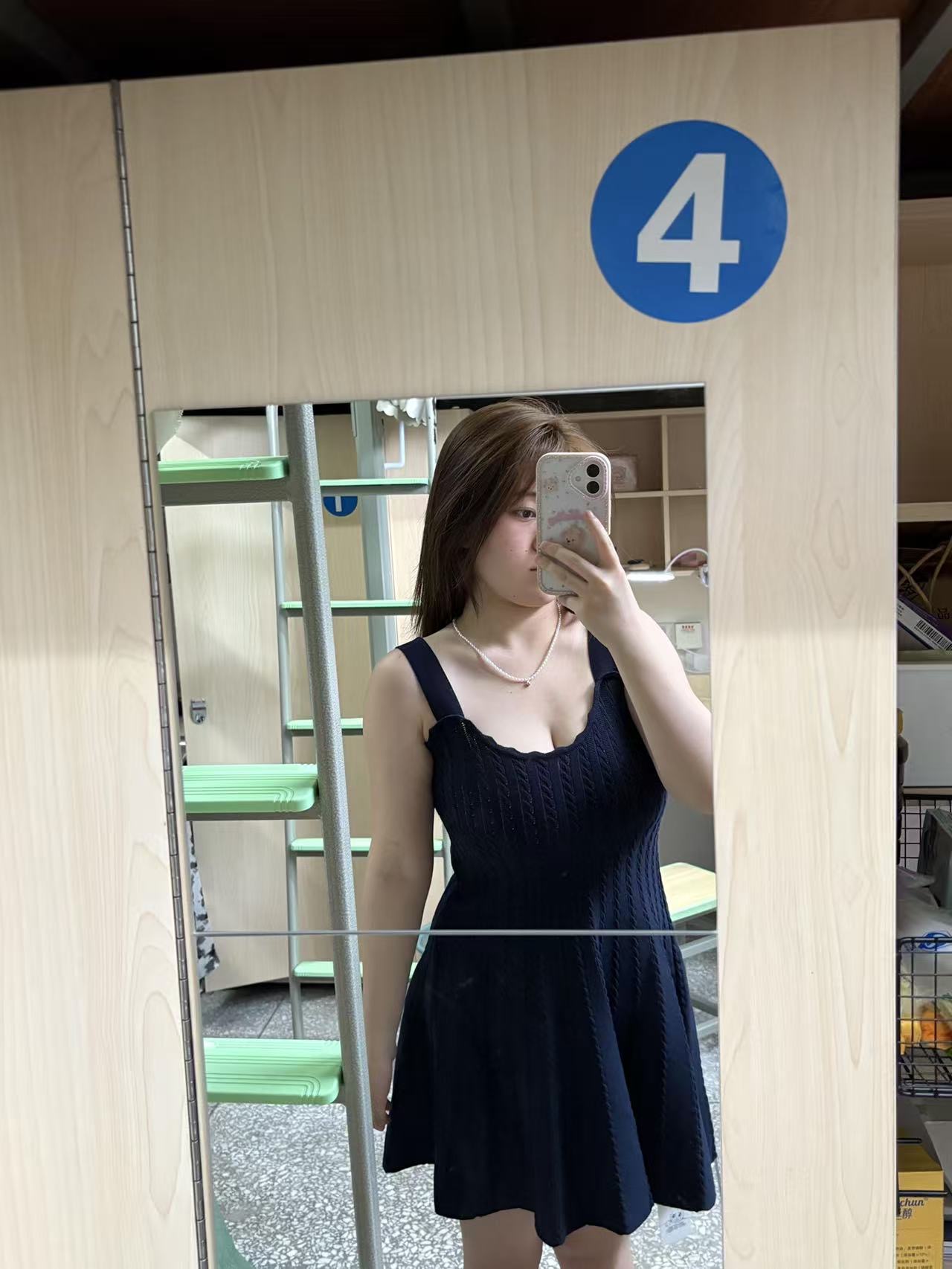 见面付款 绝对真实 年轻漂亮 可咸可甜 女友型妹子