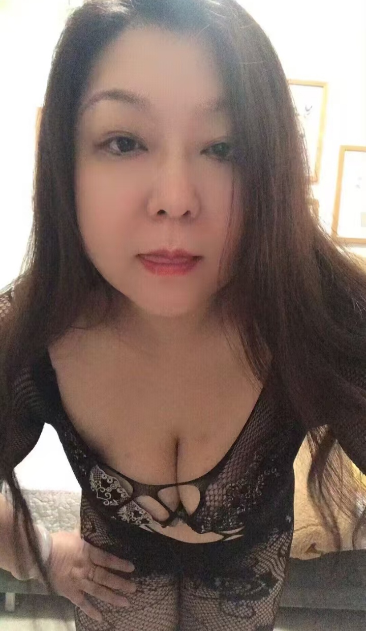 丰满泄火少妇雨荷