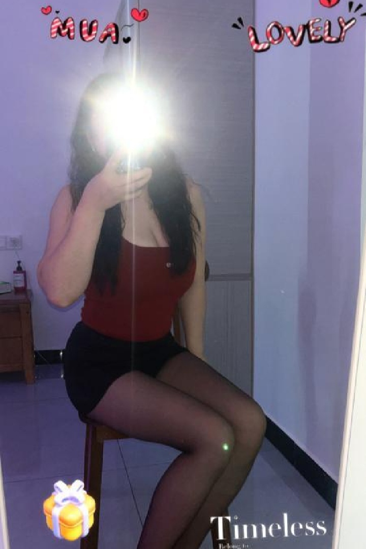 余姚大胸黑丝小少妇