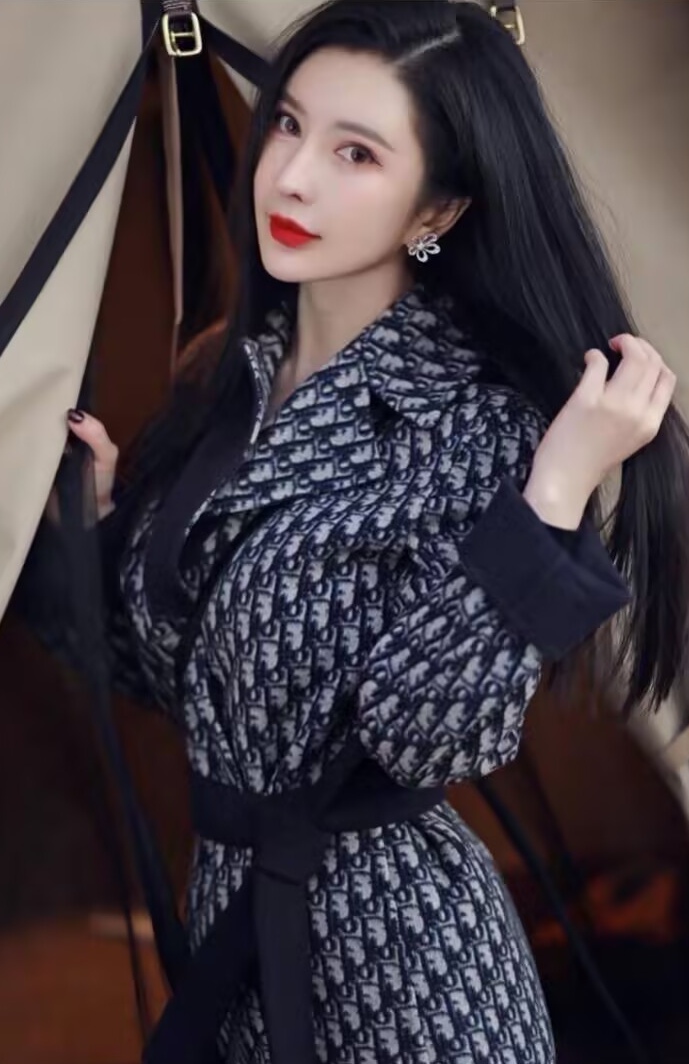 坐标北京，模特兼职，喜欢的加我微信私聊