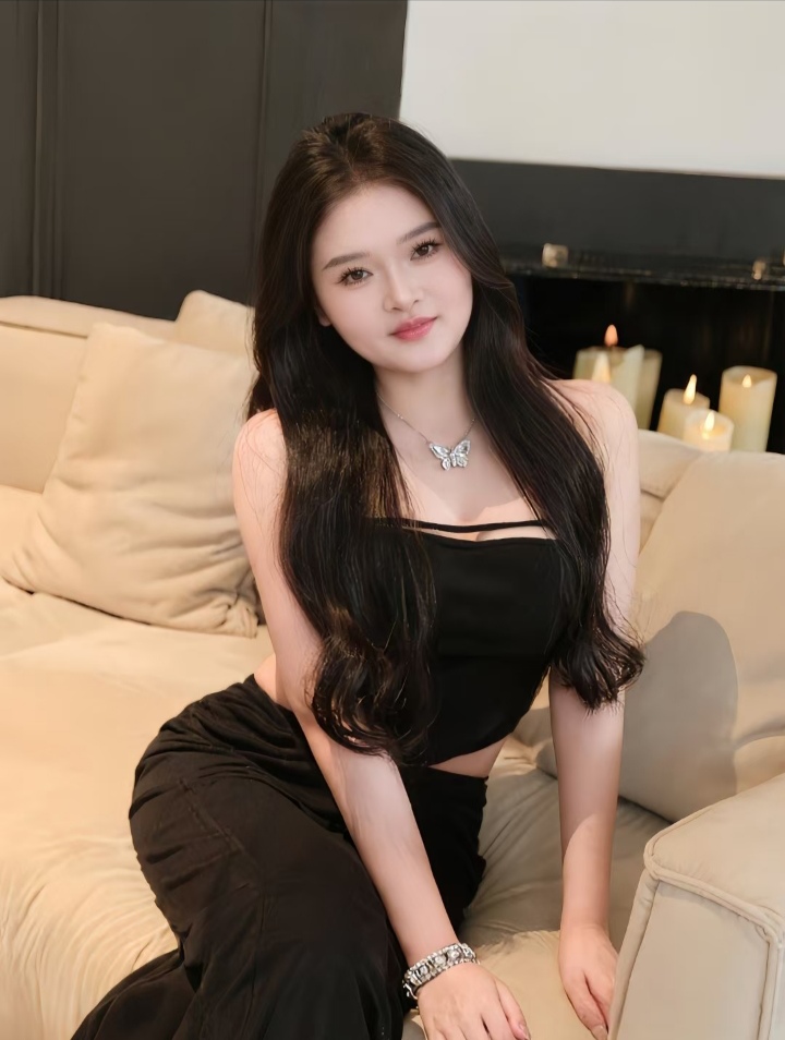 淡水白嫩萌妹妃子