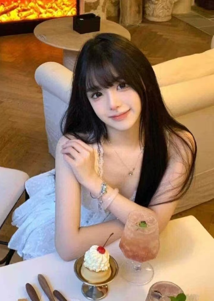 兼职甜妹白柚青竹