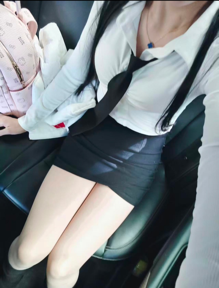 哺乳期宝妈青青