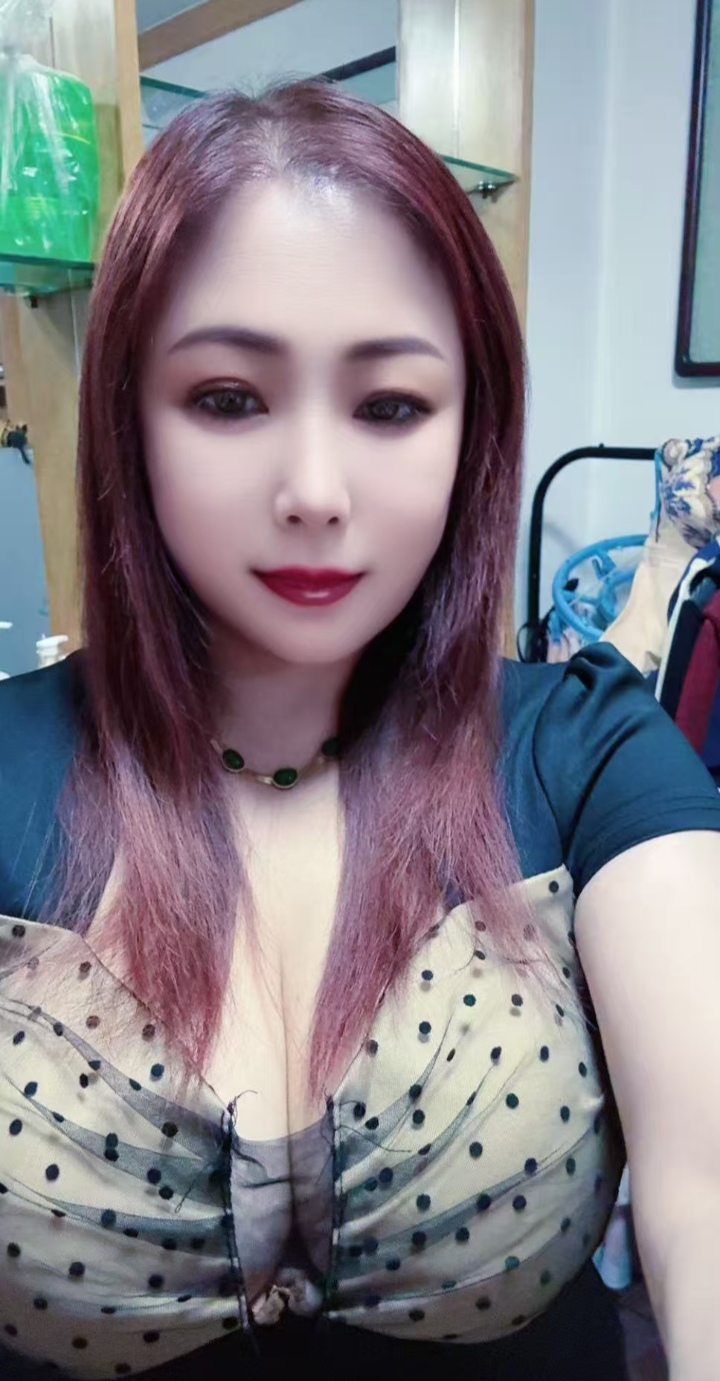 滨海美艳丰润少妇红玉