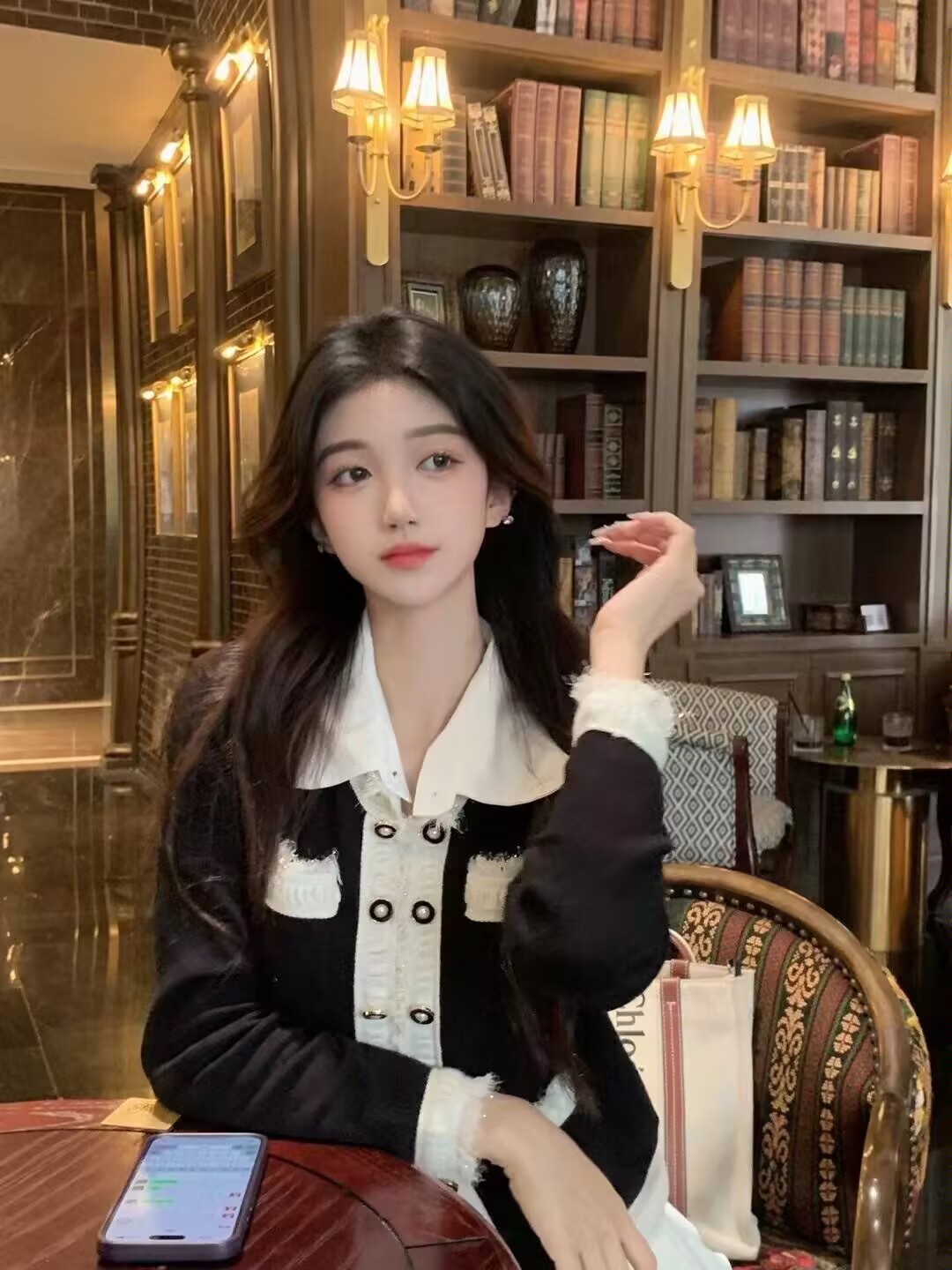 坐标杭州，学生兼职，喜欢的加微信私聊