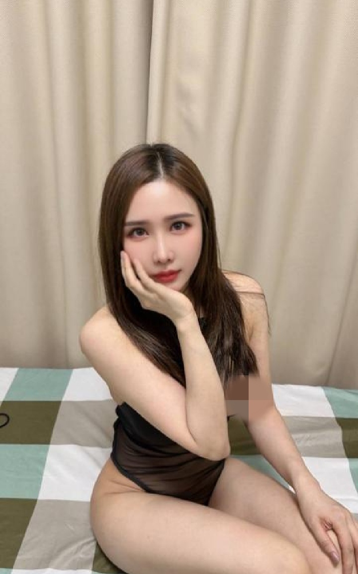 上城巨乳瑜伽老师芊芊