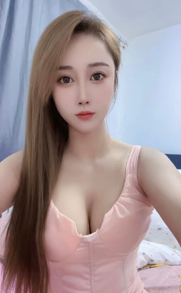 金水美乳甜心小姐姐
