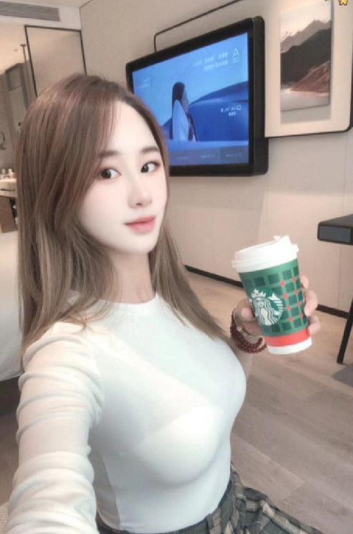 朝阳细腰美腿可可