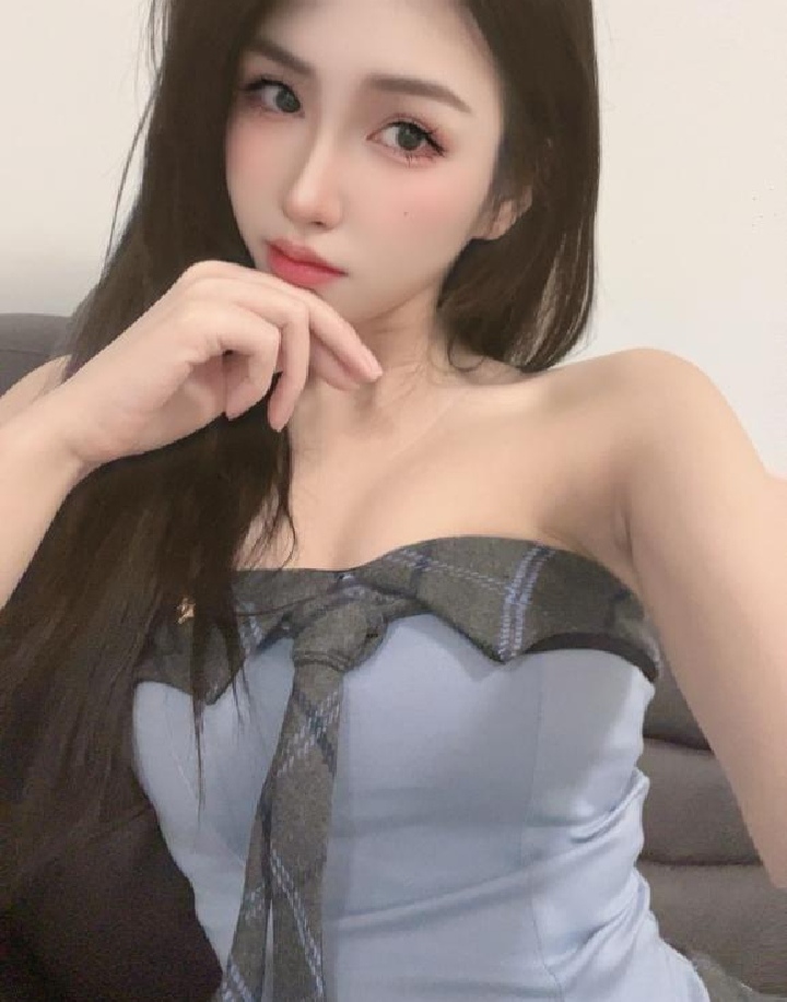 美艳情趣嫩妹小迪