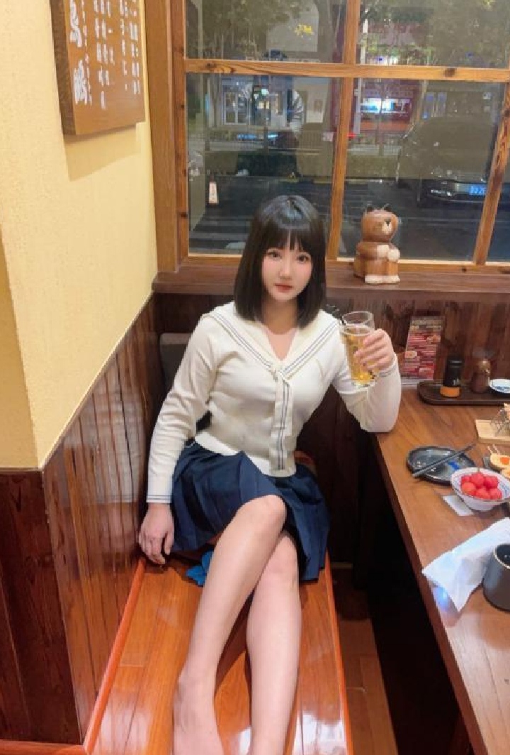 丰台大胸颜值老师