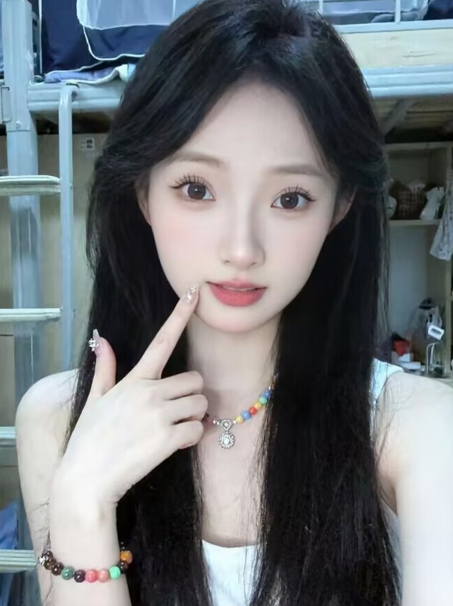 坐标深圳，学生兼职，喜欢的加微信私聊