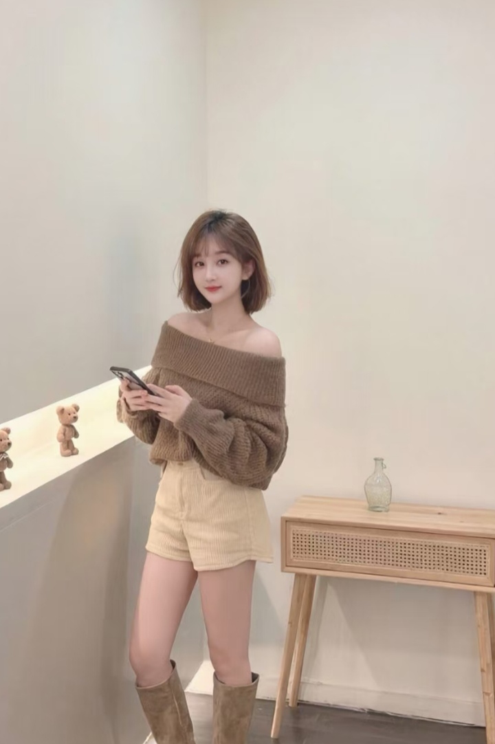 杨箕白嫩甜妹诗诗