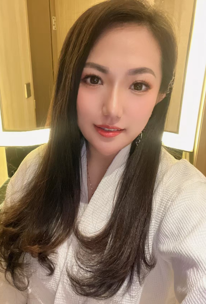 极品身材兼职御姐童童