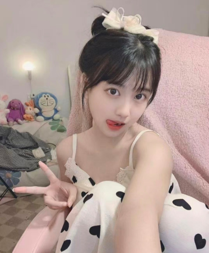 刚下水妹子水嫩多汁