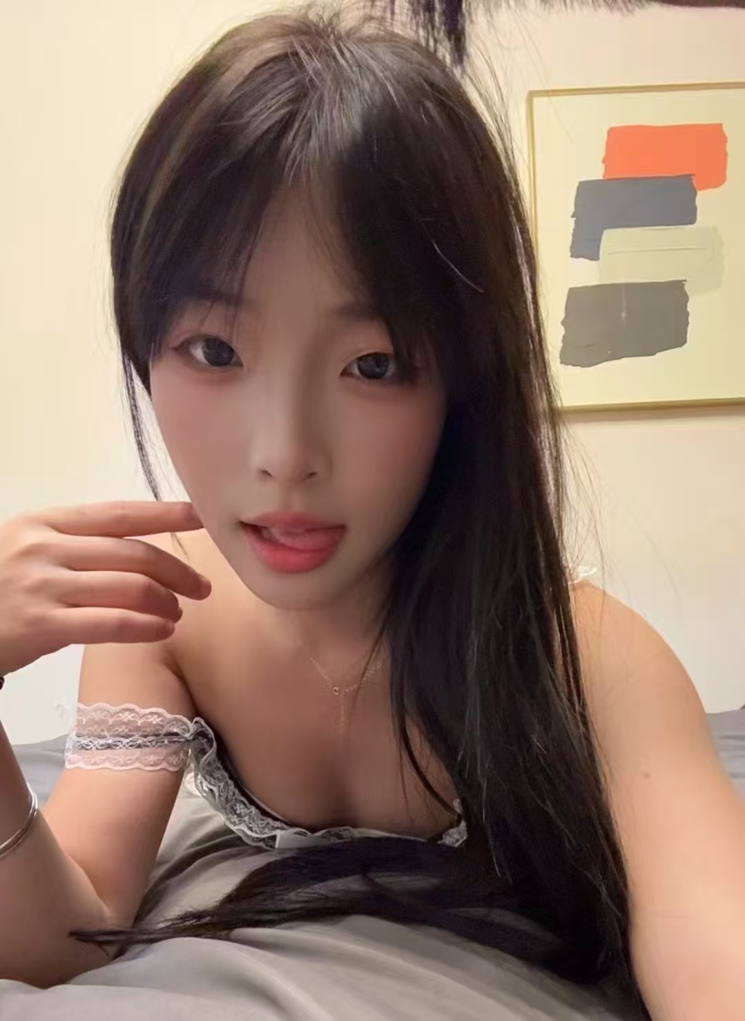 昆山身材火辣妹子甜甜