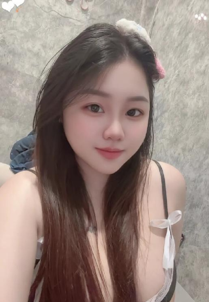 道里微胖波霸辣妹