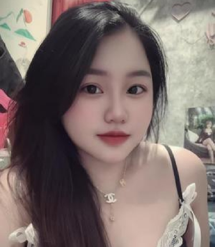 道里微胖波霸辣妹