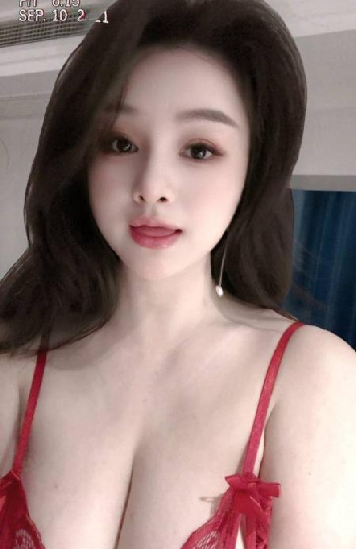 武侯爆乳御姐伊娃