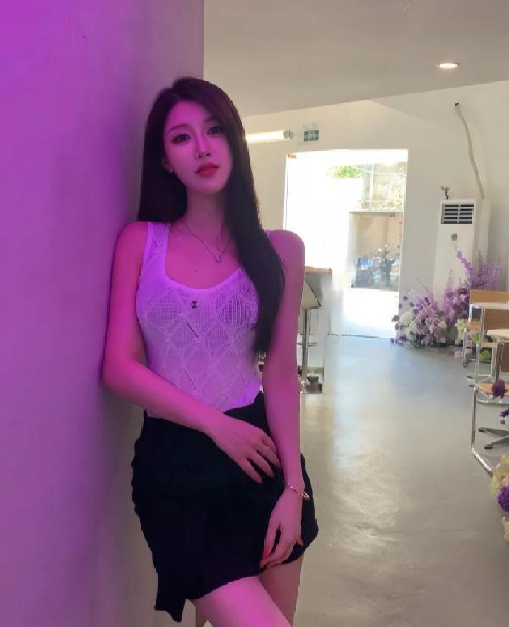 极品身材兼职瑜伽教练