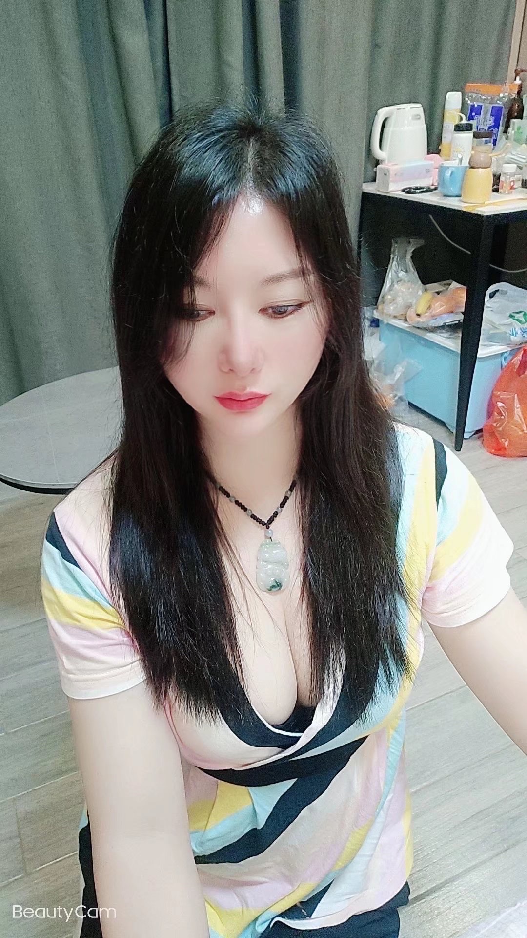 身材非常哇撒的妹妹