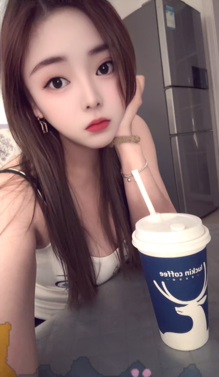 气质美妞甜妹萱宝