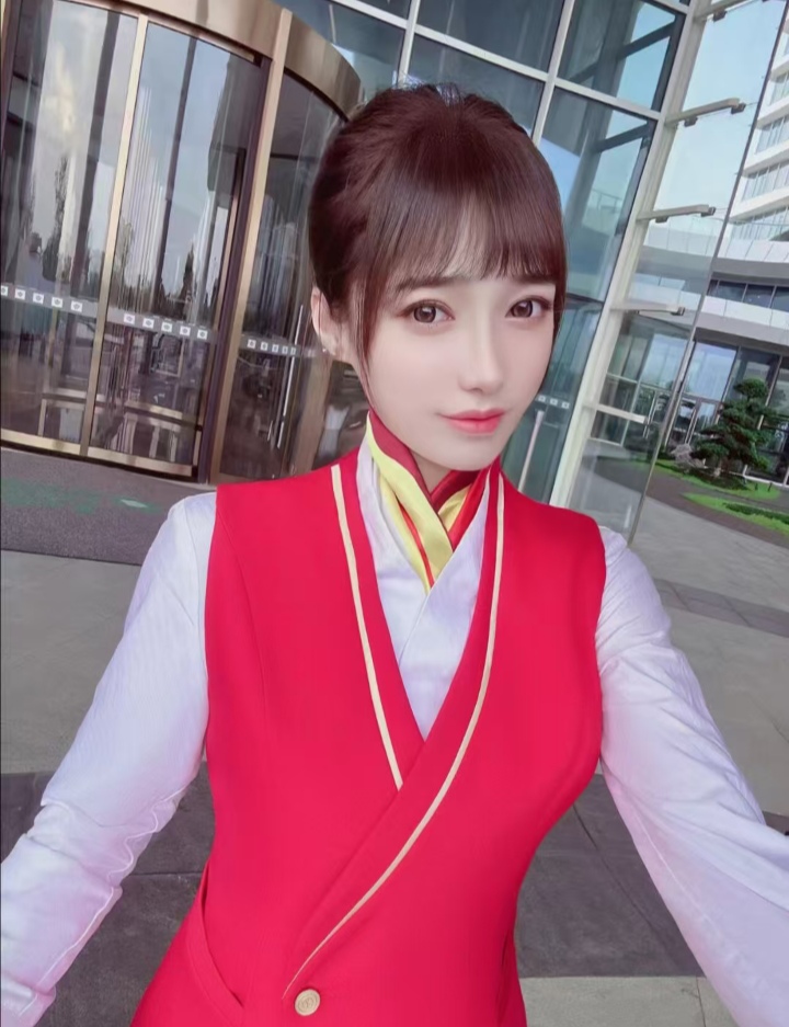 兼职空姐依依