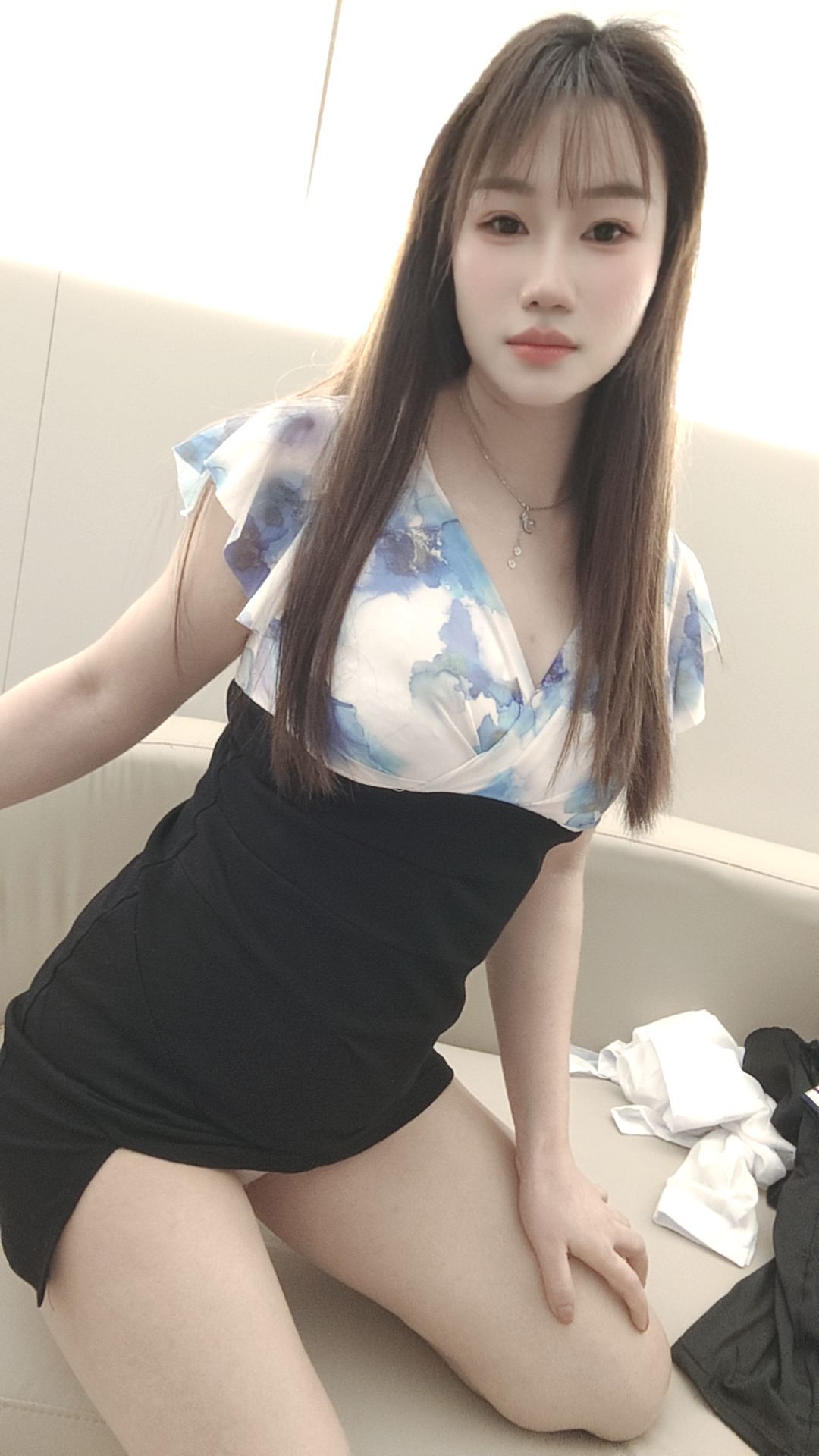 宝安西乡东莞正宗五星服务，桃子姐妹