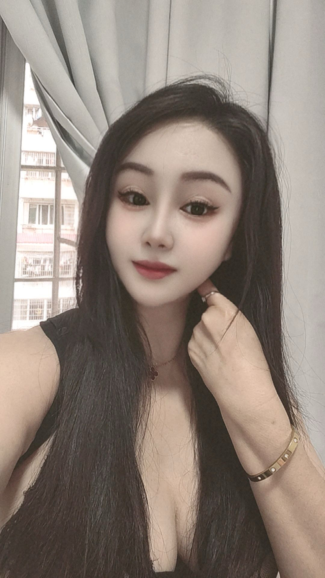 梅花园小雨 图片绝对属实美颜相机拍的 料真价实