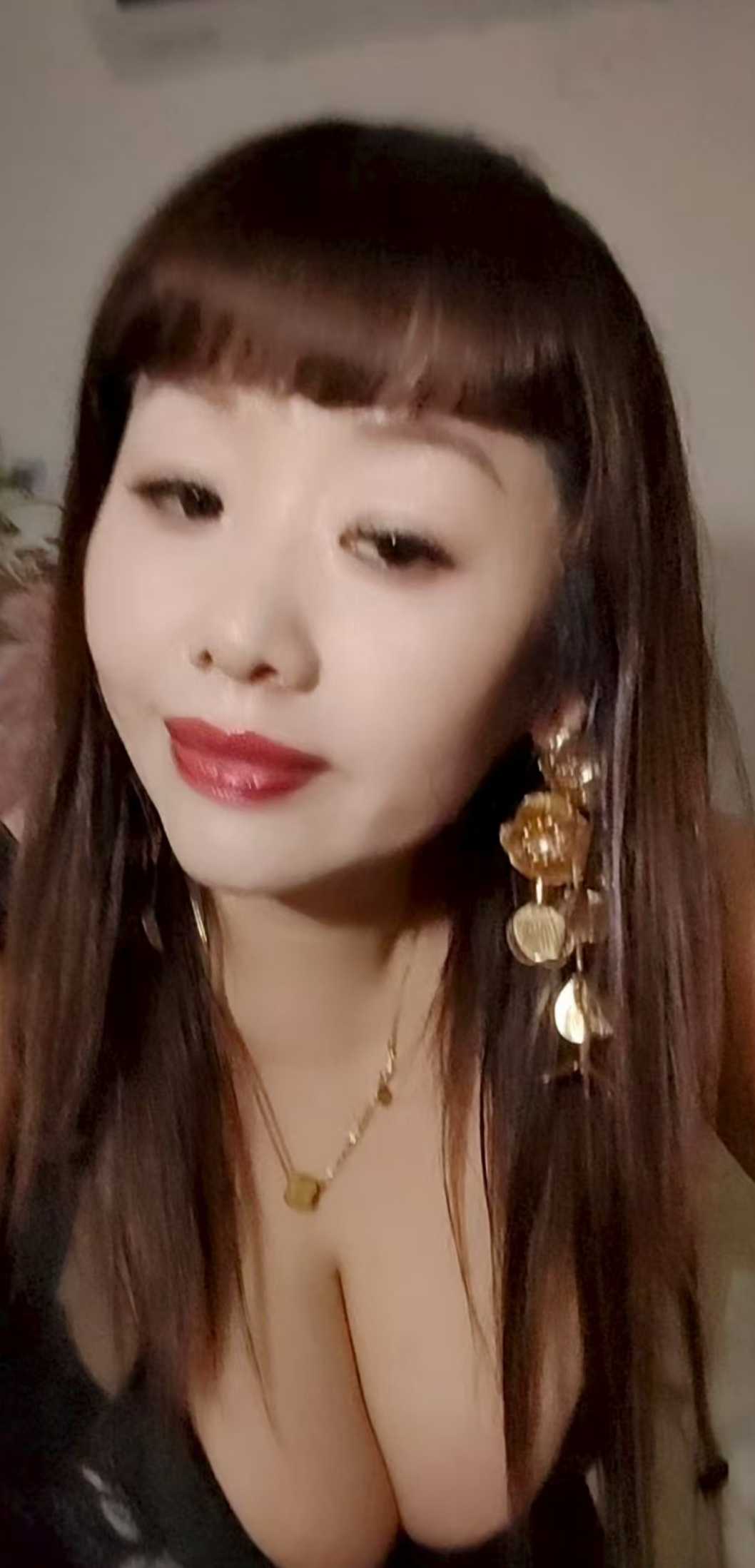 喜欢熟女的请别错过，性价比高，天河岗顶