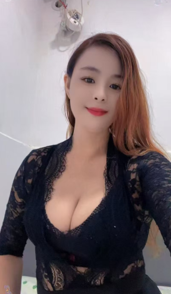 龙岗美乳少妇玲儿