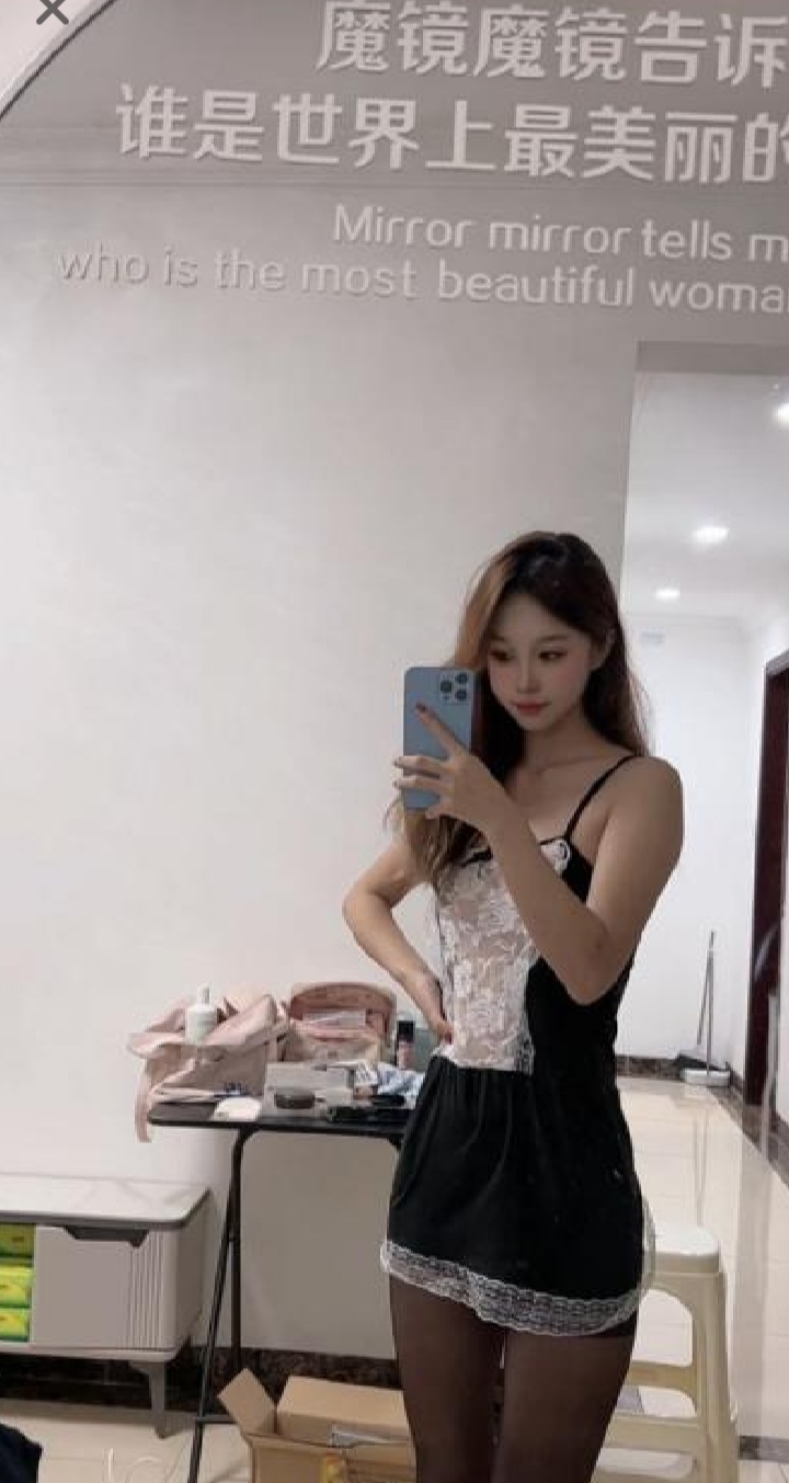 制服颜值嫩妹蓓蓓