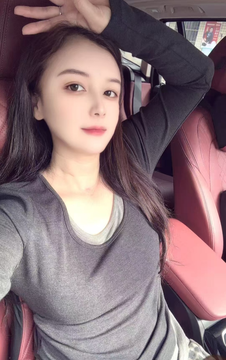 东丽风韵美少妇安妮