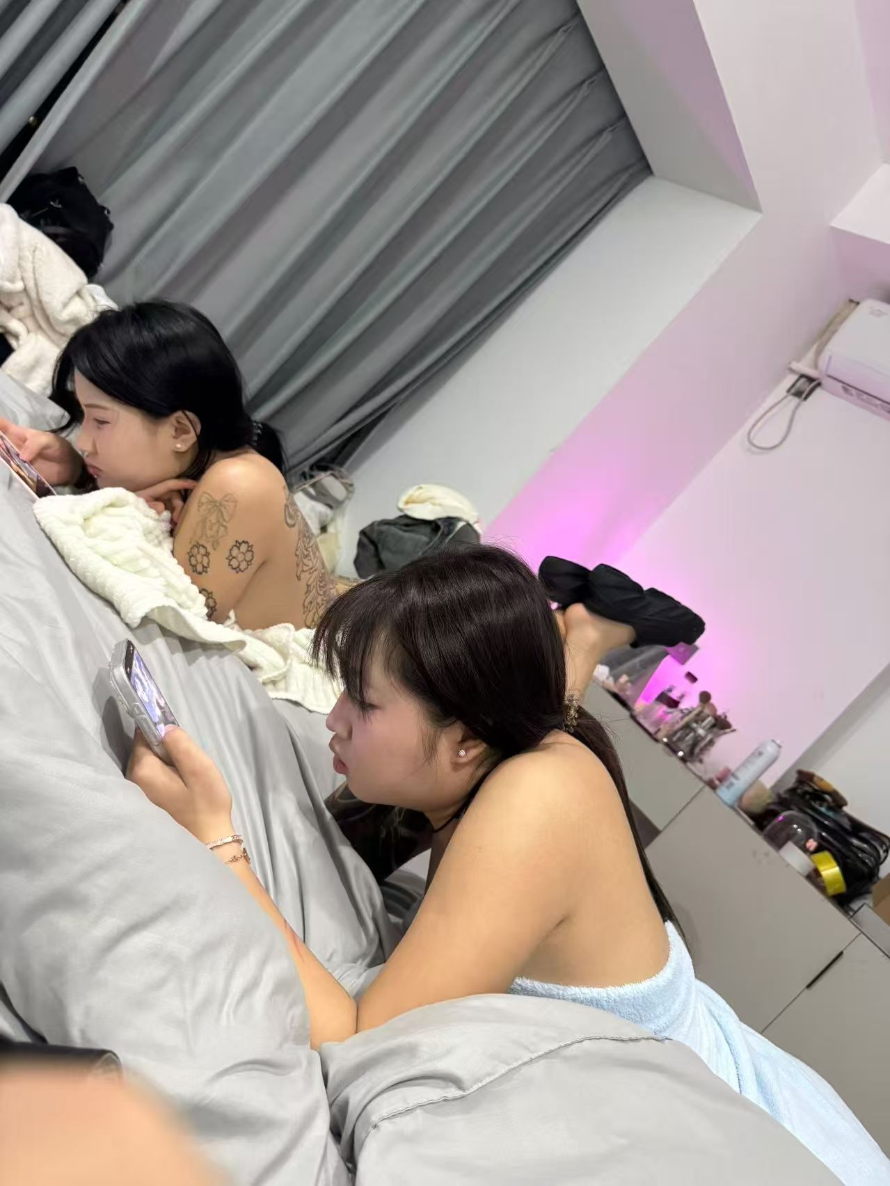 00后性感小太妹