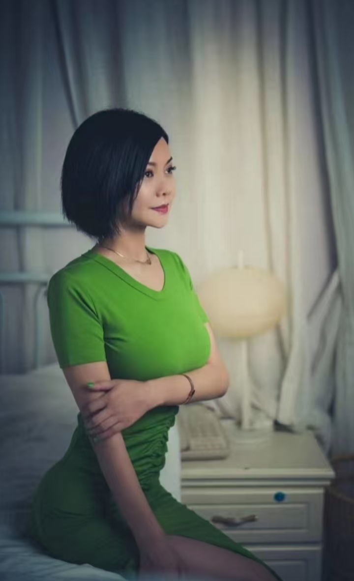 万象丰润御姐柯柯