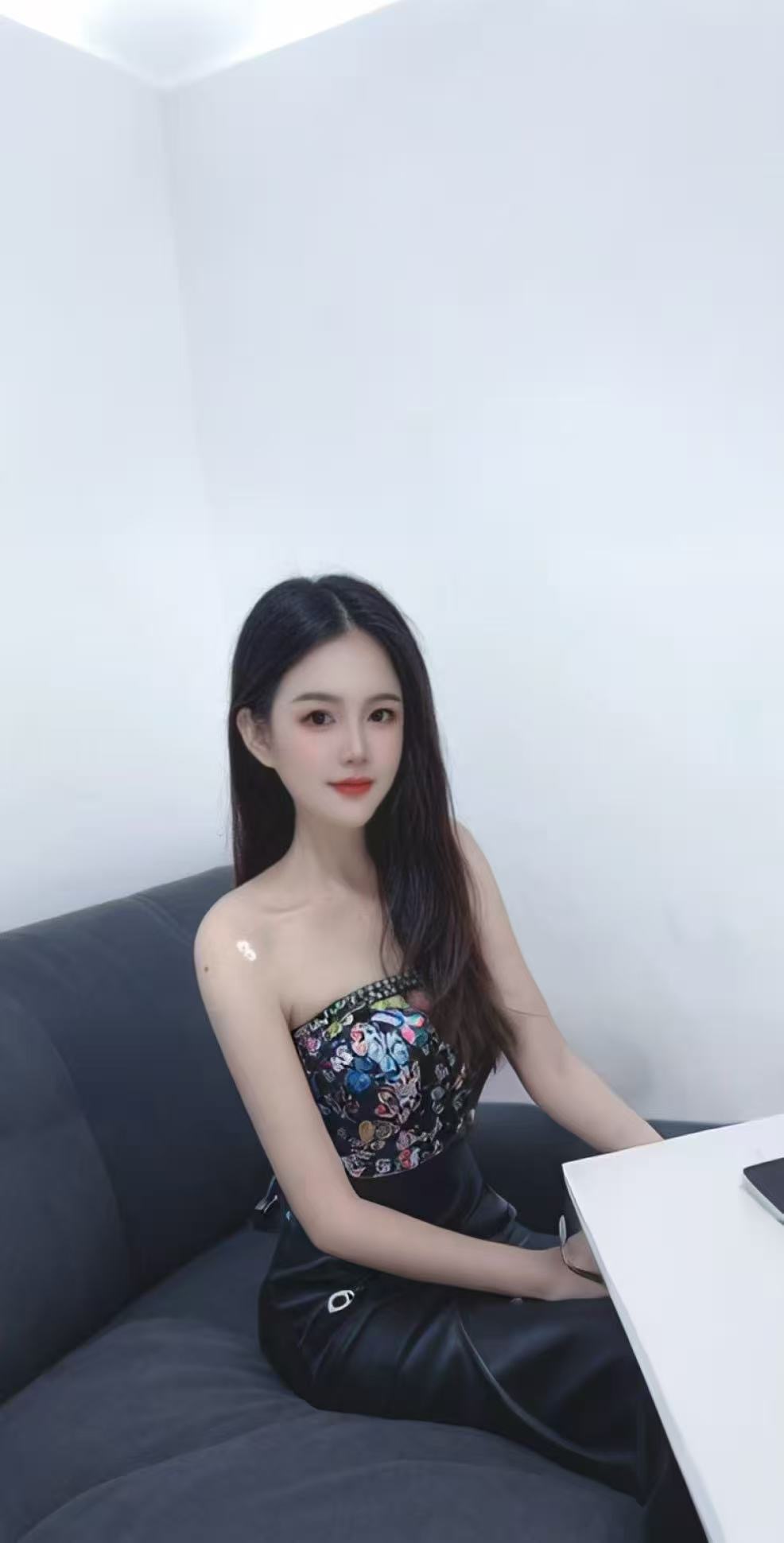 人见人爱，花见花开，车见车爆胎，白云梅花园柚子