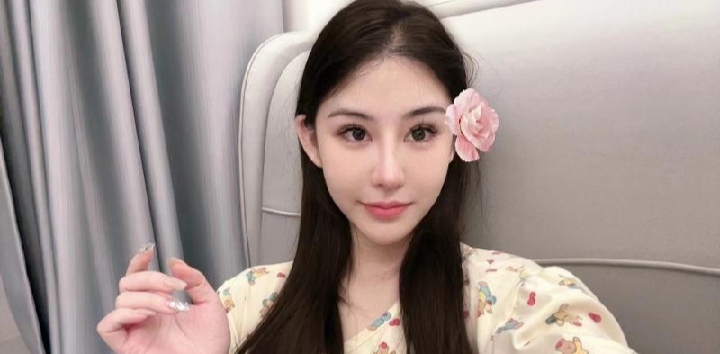 天河长腿美妞七七