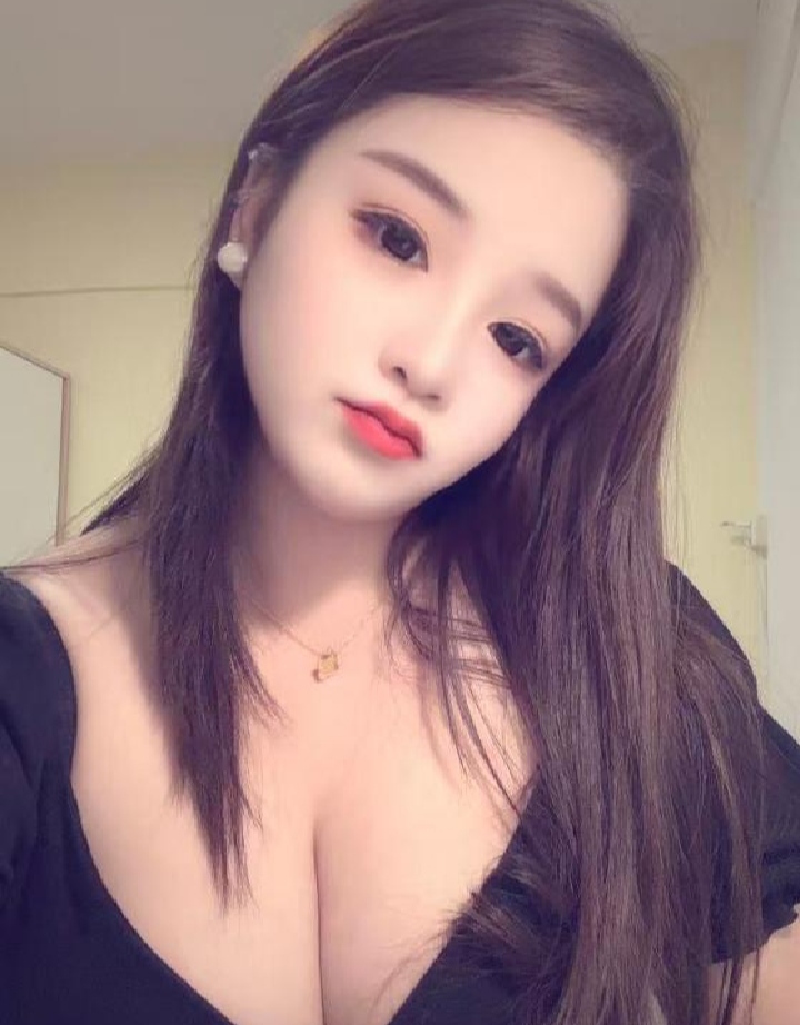 天河巨乳辣妹小桃子