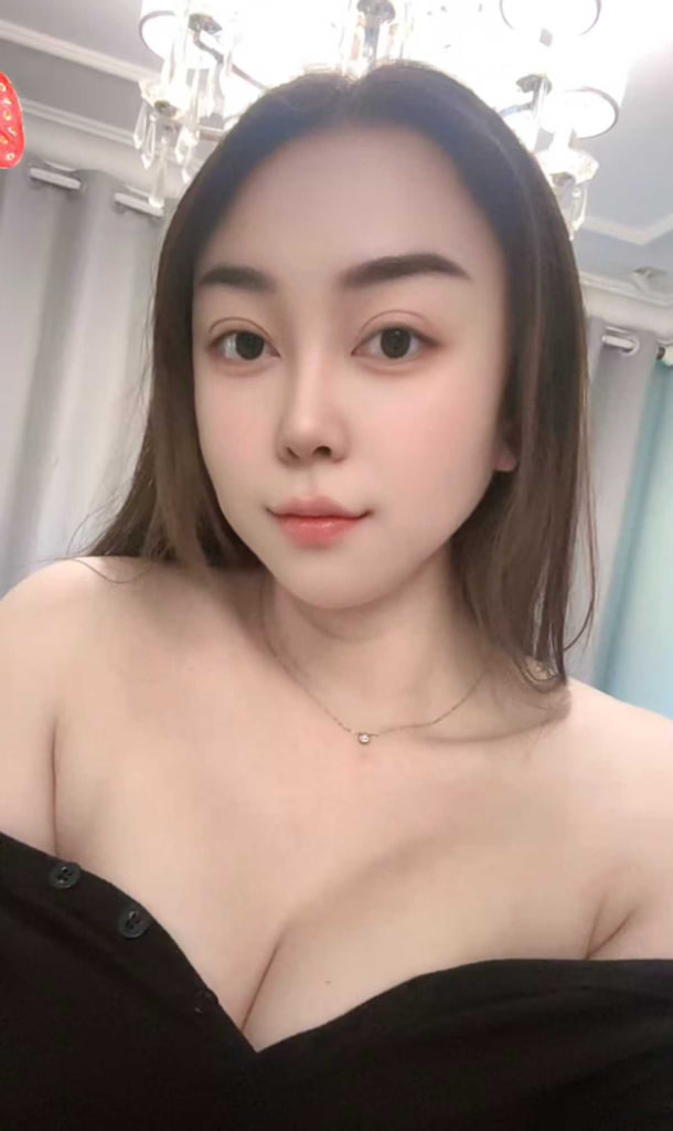 蜜桃臀微胖少妇