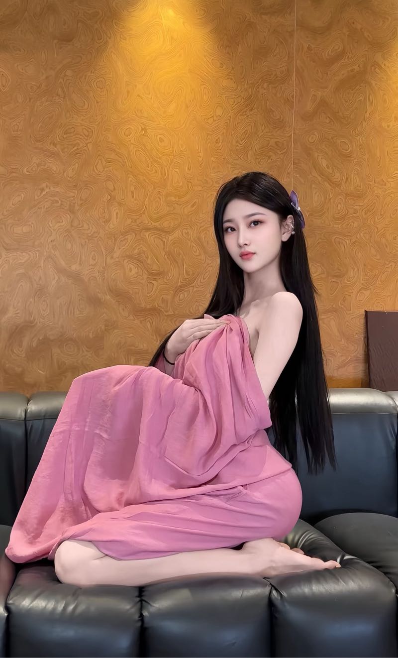 闵行嫩妹，认真对待每一个课！